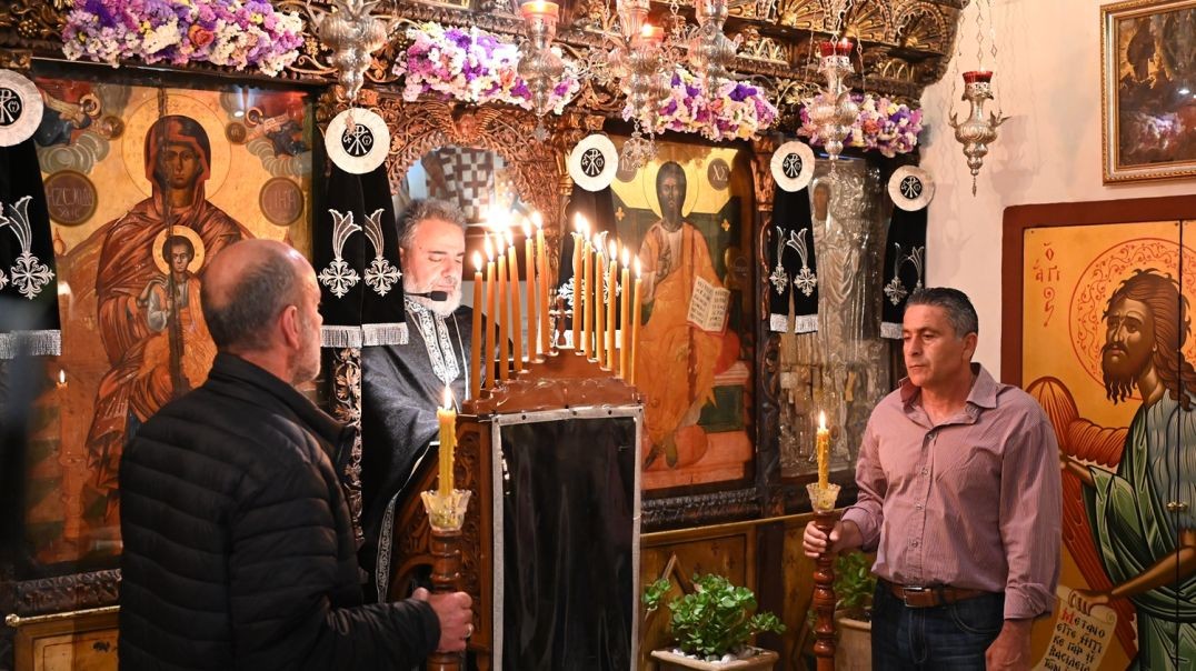 ⁣Holy Week in Mykonos Ακολουθία των Αγίων & Αχράντων Παθών Τρίτο Ευαγγέλιο  [Video]