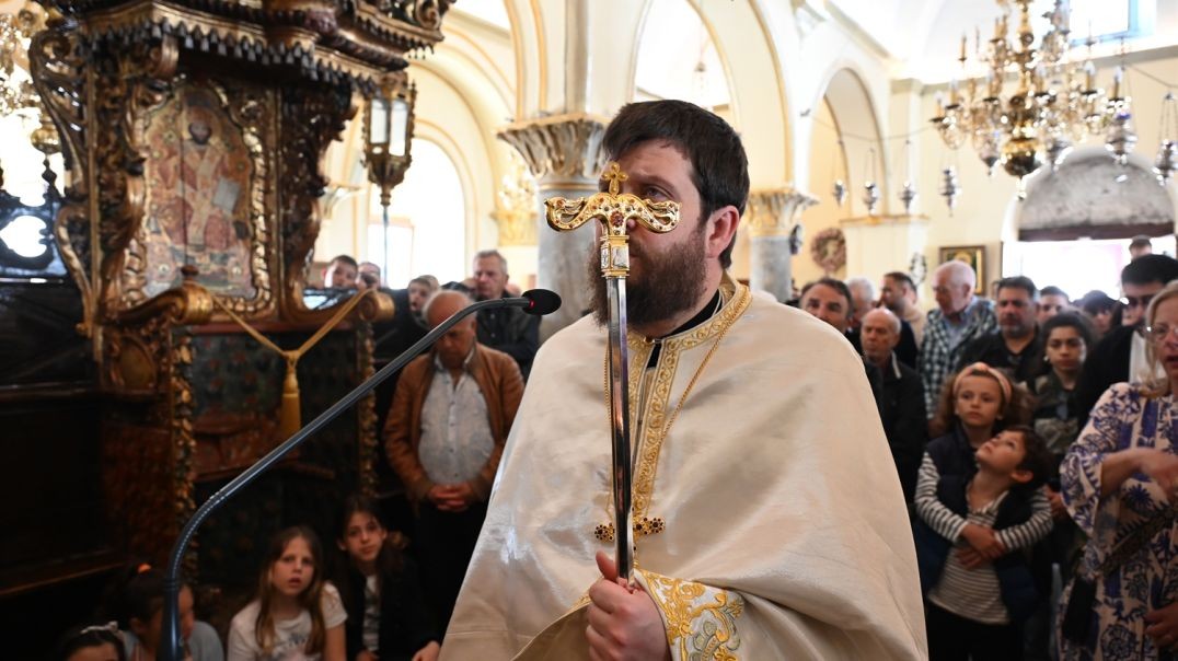 ⁣Holy Friday in Mykonos: "Φως Ιλαρόν"