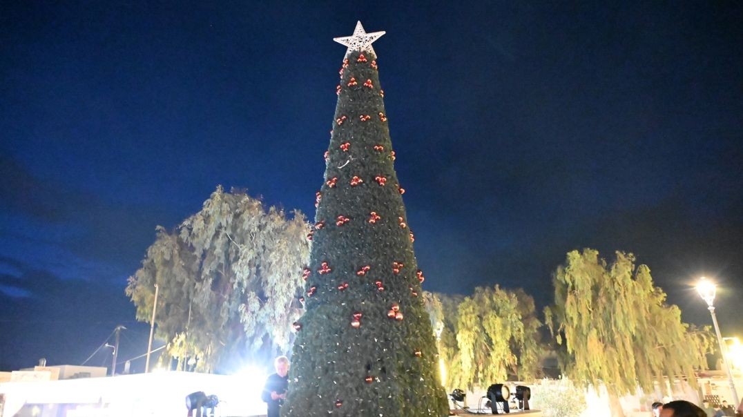 ⁣Χριστούγεννα στη Μύκονο: Το ηγετικό μήνυμα ενότητας του Χρήστου Βερώνη από την καρδιά της Άνω Μεράς  [Video]