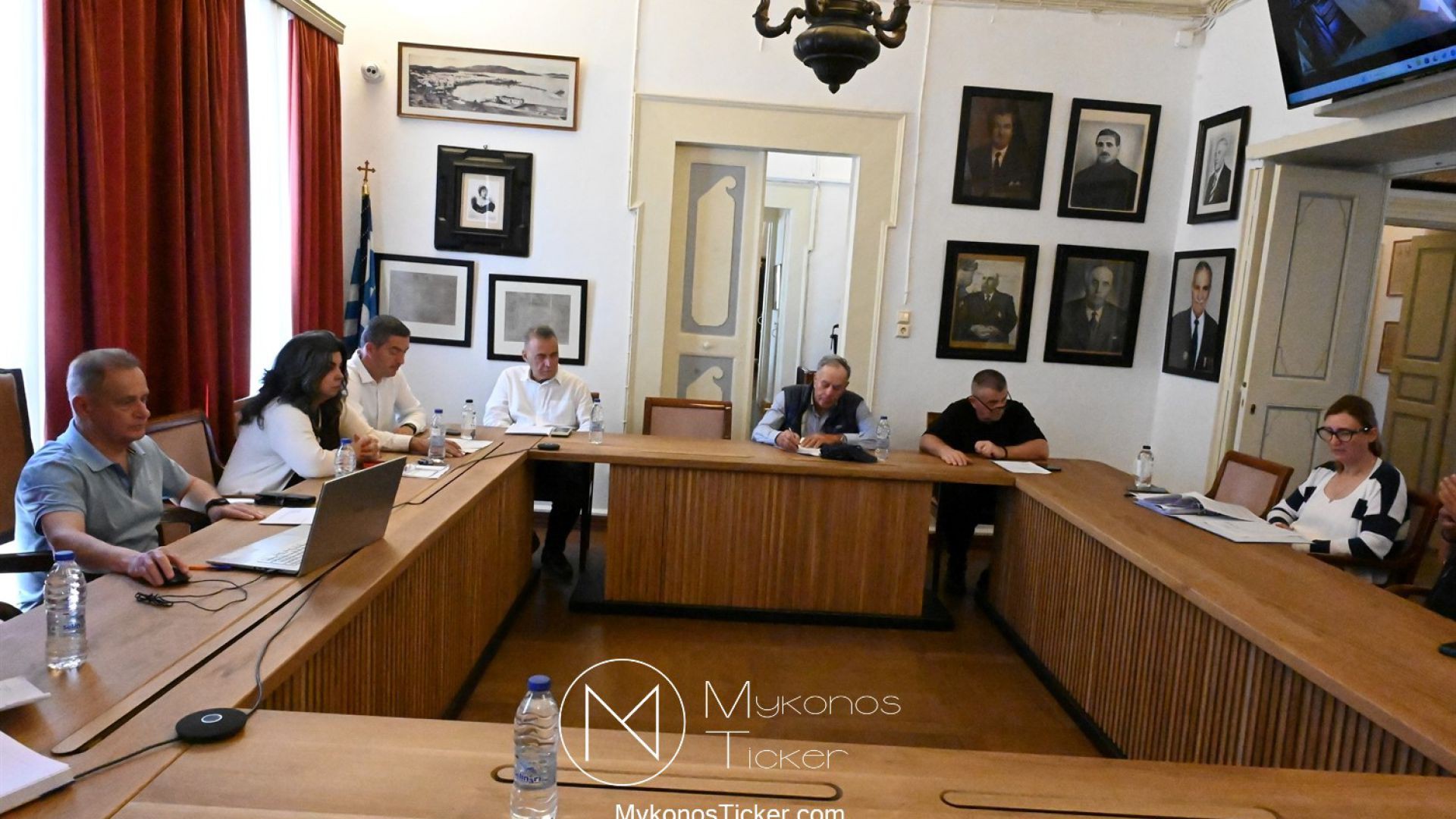 ⁣[VIDEO] Μύκονος: Ομόφωνο «Πράσινο Φως» στον Προϋπολογισμό του 2026 και το Πολυετές 2026-2029 – Όσα κατέγραψε ο φακός του MykonosTicker