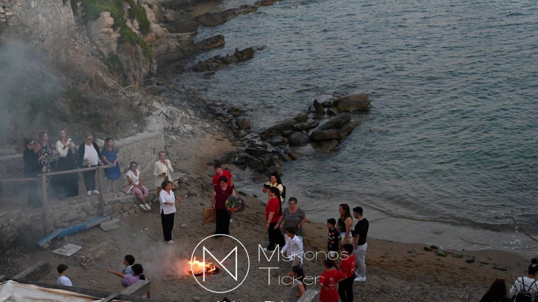 Living Heritage: το παραδοσιακό κάψιμο των «Μάηδων» αναβίωσε αυθεντικά στην παραλία του Αι χαραλάμπη