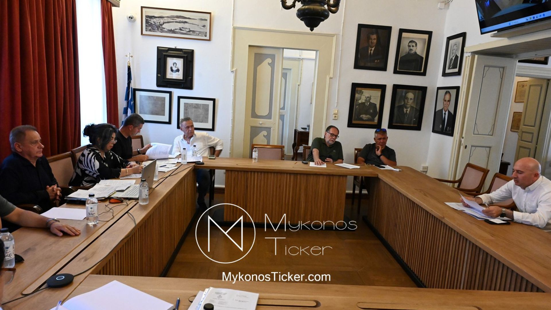⁣Municipal Surplus: Άλμα 5,67 εκατ. στα Ταμειακά Διαθέσιμα της Μυκόνου - Ομόφωνο «Ναι» στον Απολογισμό 2025
