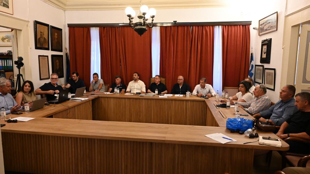 ⁣VIDEO / Mayor of Mykonos, Χρήστος Βερώνης: Ο Νέος Οδικός Χάρτης της Μυκόνου - Δείτε τις Νέες Χαράξεις που Αλλάζουν τις Μετακινήσεις στο Νησί