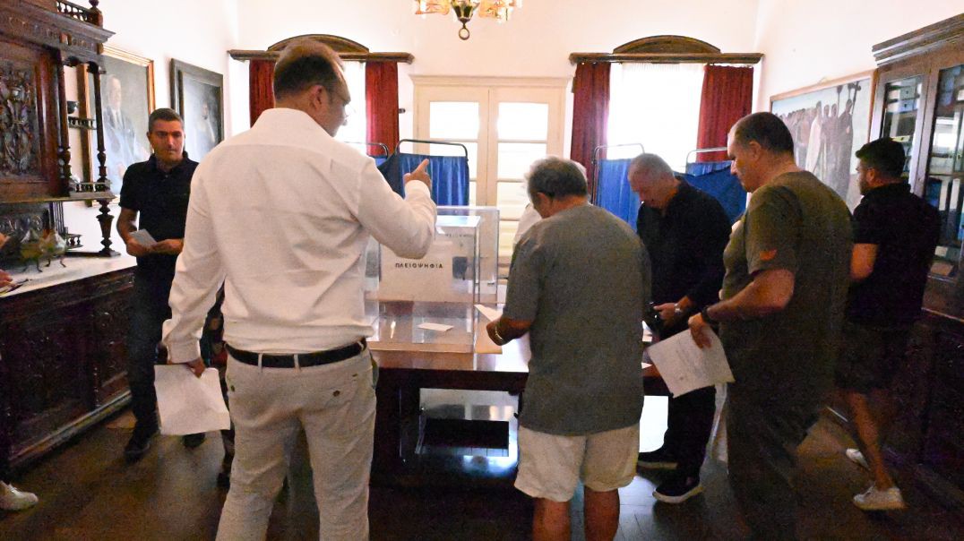 VIDEO: Παρακολουθήστε λεπτό προς λεπτό την ψηφοφορία για την ανάδειξη της πανίσχυρης νέας Δημοτικής Επιτροπής Μυκόνου!