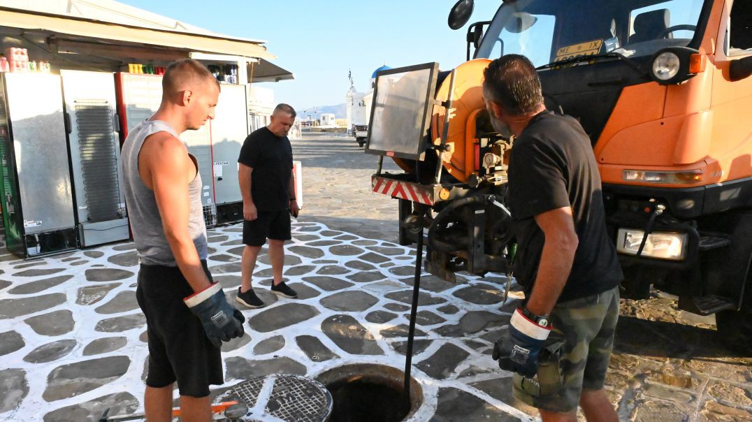 ⁣Infrastructure Resilience ΔΕΥΑ Μυκόνου: Ο φακός του MykonosTicker.tv καταγράφει την προληπτική θωράκιση του δικτύου λυμάτων της Χώρας