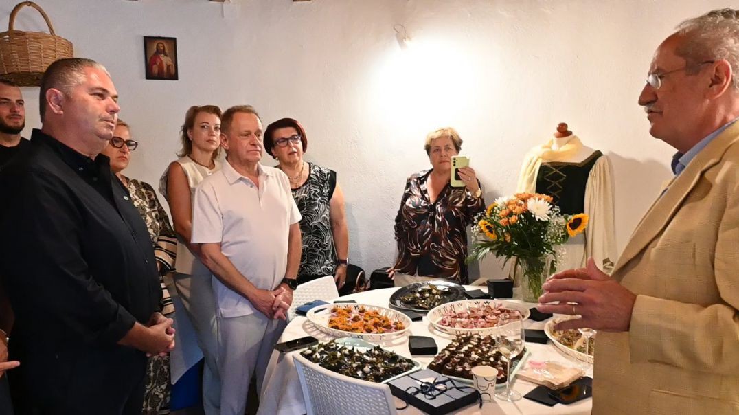 ⁣[ΒΙΝΤΕΟ] Ο Φακός στα 25 Χρόνια Φιλίας: Βερώνης Τίμησε τον Πρώην Δήμαρχο Μονάχου Christian Ude