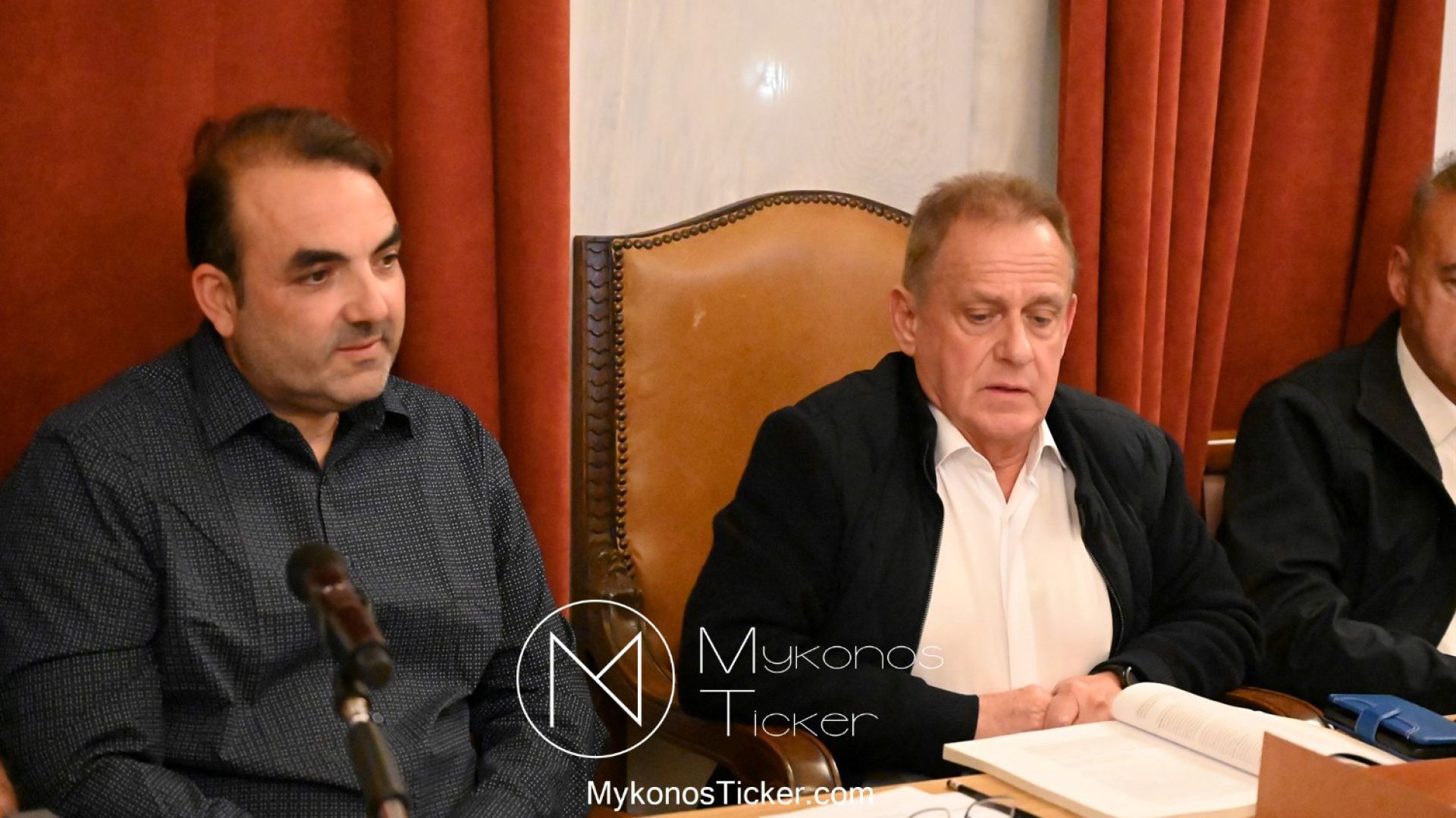 Mykonos Infrastructure: Η Τοποθέτηση Βερώνη για Άξονες 16 Μέτρων – Οδική Ασφάλεια, Πλήρεις Υποδομές και Προστασία των Άρτιων Οικοπέδων
